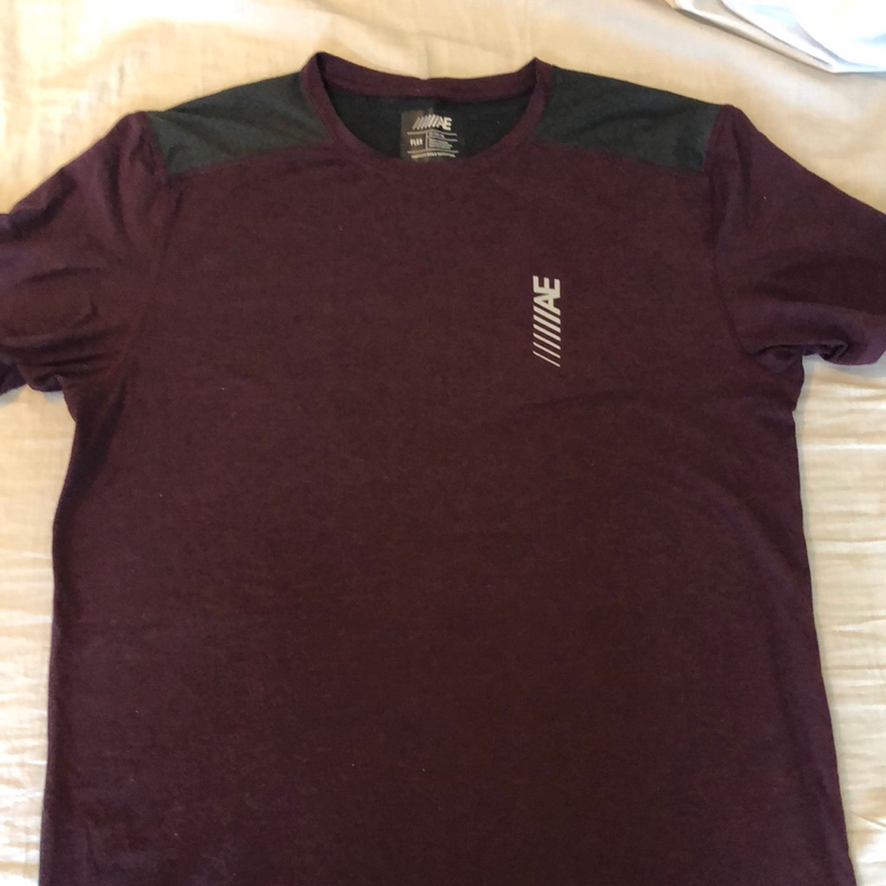 American Eagle flex T-shirt.